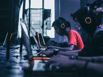 Neon in Games - Featured image